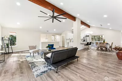 8501 121st Street E, Puyallup, WA 98373 - Photo 4