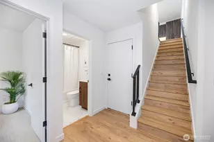 2110 1st Ave N, Seattle, WA 98109 - Photo 4