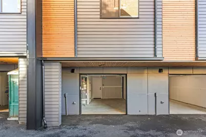 2110 1st Avenue N, Seattle, WA 98109 - Photo 30