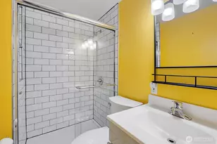 1252 NE 89th St, Seattle, WA 98115 - Photo 14