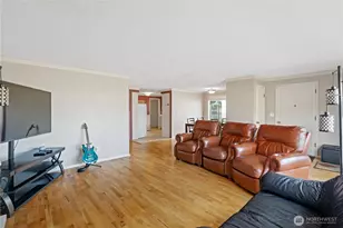 1717 E St, Lynden, WA 98264 - Photo 4