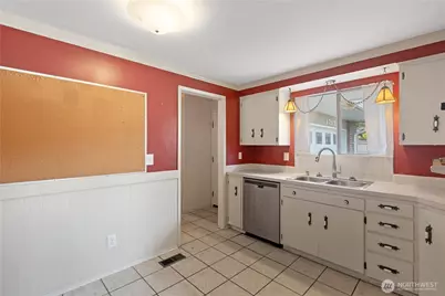 1717 E Street, Lynden, WA 98264 - Photo 8