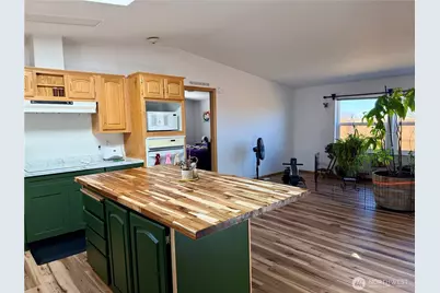 505 NW Portland Street, Wilbur, WA 99185 - Photo 4