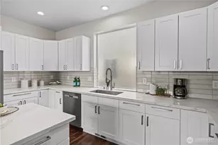 2723 84th Dr NE, Lake Stevens, WA 98258 - Photo 12