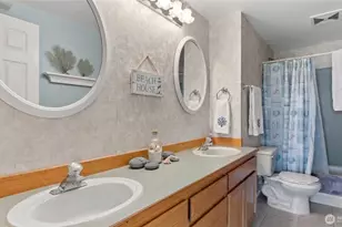 1042 Shorecrest Pl, Camano Island, WA 98282 - Photo 24