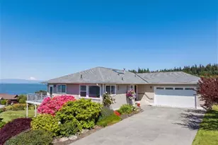 1042 Shorecrest Pl, Camano Island, WA 98282 - Photo 2