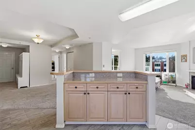 15020 Bothell Way NE #406, Lake Forest Park, WA 98155 - Photo 8