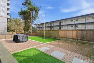 15020 Bothell Way NE, Lake Forest Park, WA 98155 - Photo 18