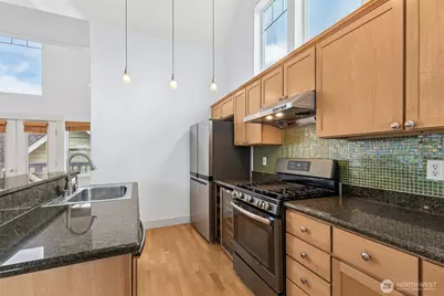 5907 40th Avenue SW #A, Seattle, WA 98136 - Photo 4