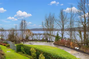 6121 NE 175th St, Kenmore, WA 98028 - Photo 4