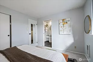 10901 NE 151st St, Bothell, WA 98011 - Photo 12