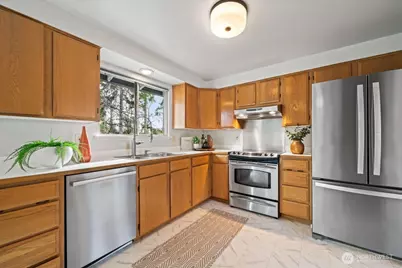 10901 NE 151st Street, Bothell, WA 98011 - Photo 6