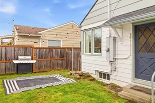 302 S Albert St, Port Angeles, WA 98362 - Photo 32