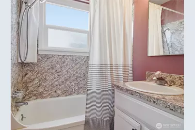 302 S Albert Street, Port Angeles, WA 98362 - Photo 22