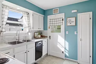 302 S Albert St, Port Angeles, WA 98362 - Photo 16