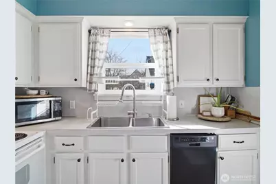 302 S Albert Street, Port Angeles, WA 98362 - Photo 14