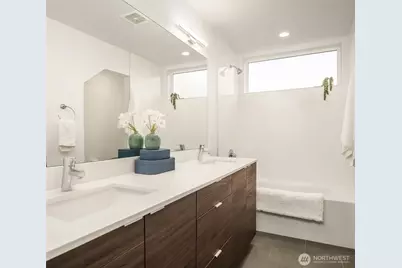2455 Wickstrom Place SW, Seattle, WA 98116 - Photo 8