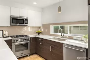 2455 Wickstrom Pl SW, Seattle, WA 98116 - Photo 10