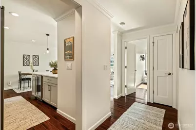 733 Lake Street S #301, Kirkland, WA 98033 - Photo 6