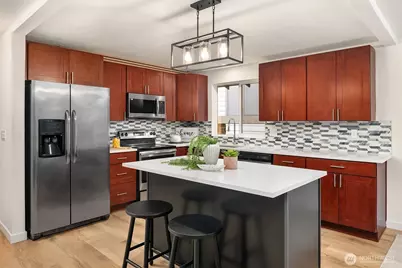 3918 148th Street SW, Lynnwood, WA 98087 - Photo 2