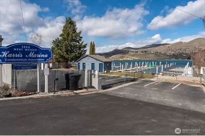 1240 W Woodin Ave #B10, Chelan, WA 98816 - Photo 2