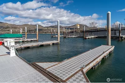 1240 W Woodin Ave #B10, Chelan, WA 98816 - Photo 1