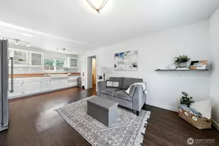 805 36th St, Anacortes, WA 98221 - Photo 6