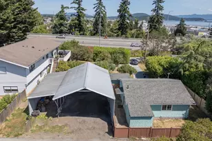 805 36th St, Anacortes, WA 98221 - Photo 22