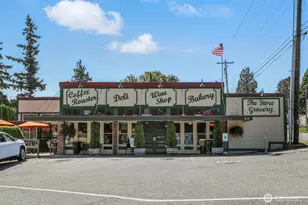 805 36th St, Anacortes, WA 98221 - Photo 28