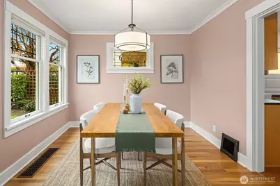 3818 Corliss Avenue N, Seattle, WA 98103 - Photo 6