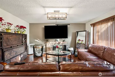 3201 S 208th Street, SeaTac, WA 98198 - Photo 18