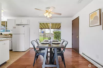 4713 N Island Drive, Bonney Lake, WA 98391 - Photo 6