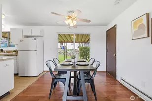 4713 N Island Dr, Bonney Lake, WA 98391 - Photo 6