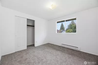 4713 N Island Drive, Bonney Lake, WA 98391 - Photo 14