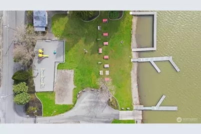 4713 N Island Drive, Bonney Lake, WA 98391 - Photo 30