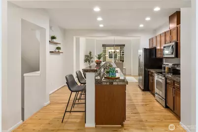 401 126th Place SE #B, Everett, WA 98208 - Photo 8