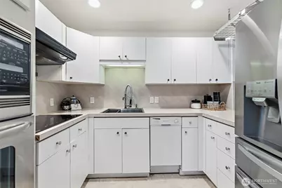 927 217th Street SW, Bothell, WA 98021 - Photo 24