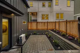 8841 Earl Ave NW, Seattle, WA 98117 - Photo 28