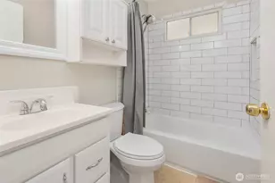 130 110th Pl SE, Bellevue, WA 98004 - Photo 14