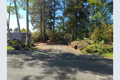 2100 266th Place, Ocean Park, WA 98640 - Photo 2