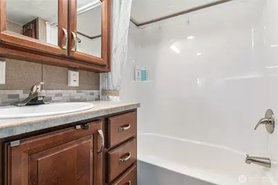 990 S Lake Whatcom Blvd #9, Sedro Woolley, WA 98284 - Photo 14