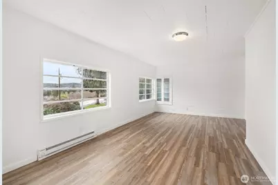 1036 Fowler Street, Raymond, WA 98577 - Photo 16