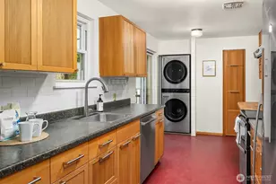 3806 NE 91st St, Seattle, WA 98115 - Photo 14