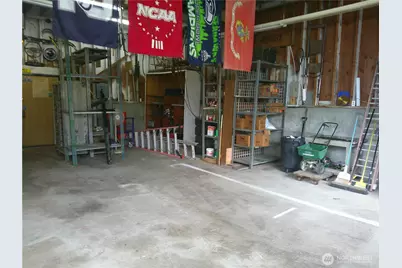 10615 18th Avenue SW, Seattle, WA 98146 - Photo 16