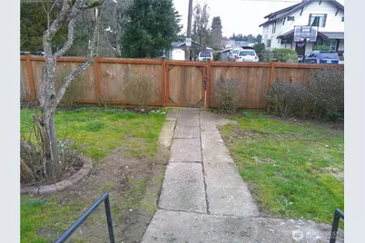 10615 18th Avenue SW, Seattle, WA 98146 - Photo 4