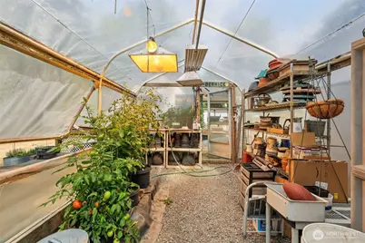 17209 W Riverside Drive, Bothell, WA 98011 - Photo 38