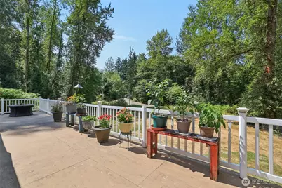 17209 W Riverside Drive, Bothell, WA 98011 - Photo 28