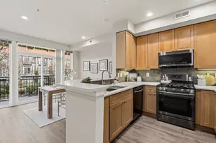 12701 SE 41st Pl, Bellevue, WA 98006 - Photo 10