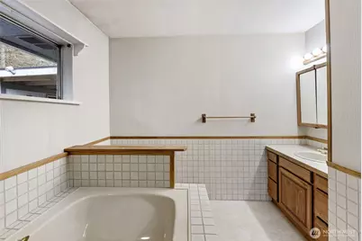 1723 Shorewood Drive, Bremerton, WA 98312 - Photo 12