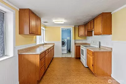 1723 Shorewood Drive, Bremerton, WA 98312 - Photo 18